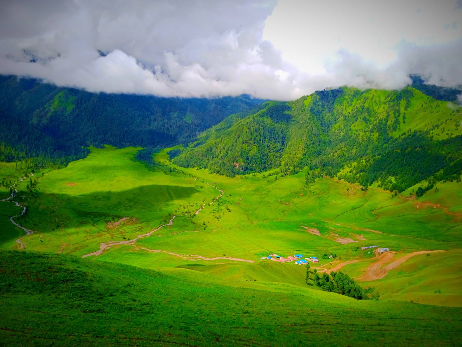 मनसुन बाहिरिएपछि तापक्रम घट्दै, चिसो बढ्दै